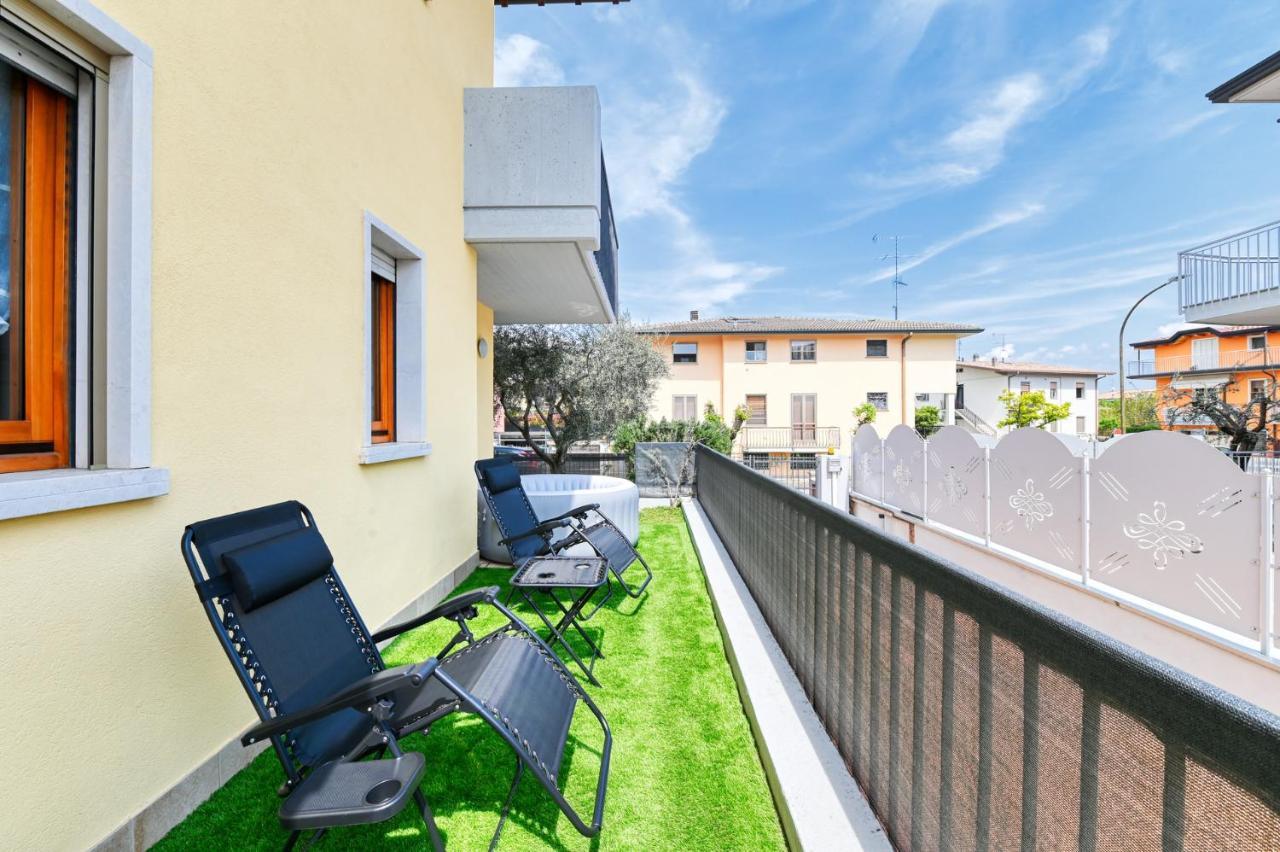 Pearl House - Sirmione Holiday - Jacuzzi Privata エクステリア 写真